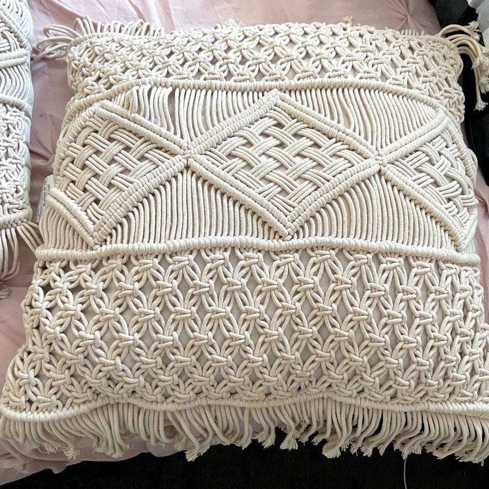 Decorative pillows